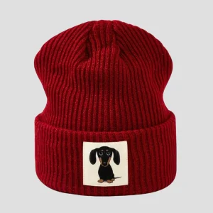 Bordeaux Strickmütze mit Cartoon-Dackelpatch