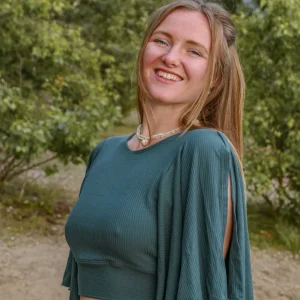 Farrah Flower Top Deep Green – Schmetterlingsärmel, Lyocell